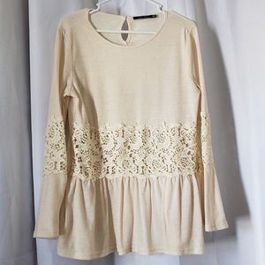 ✨Doe & Rae: Cream Bell Sleeve Shirt✨